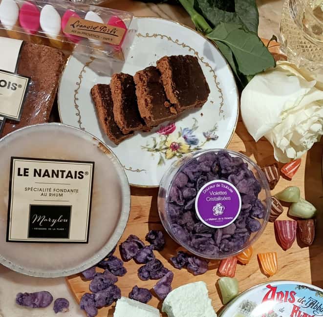 A French "Tea Time" in Paris - A French tea time with a market at its doorstep