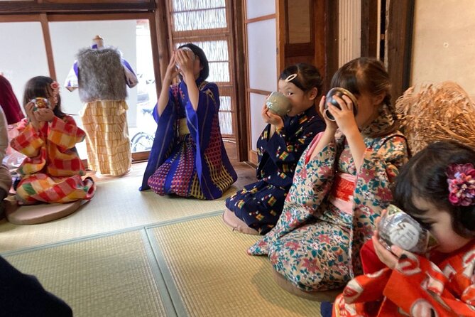 A Unique Antique Kimono and Tea ceremony Experience in English - Why the small group limit matters