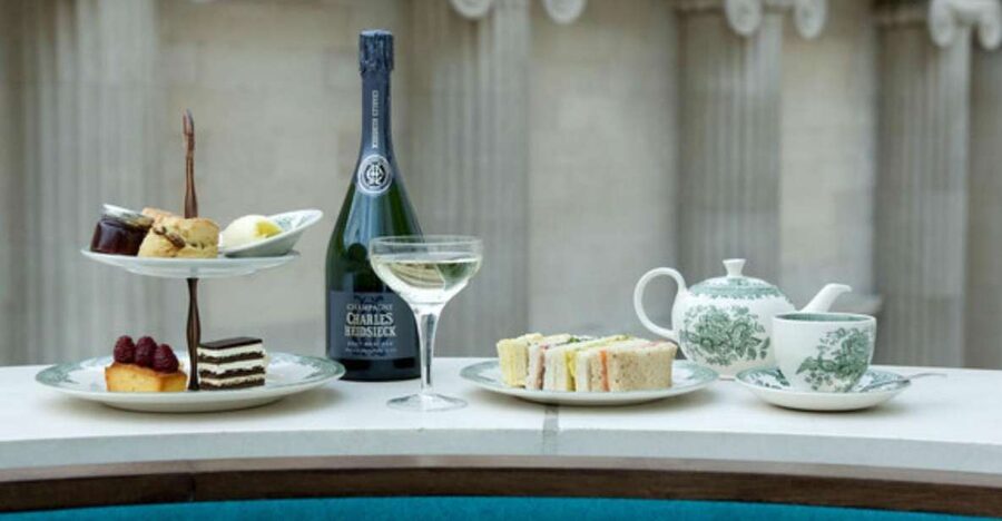 Afternoon Tea at the British Museum - What arrives on the afternoon tea stand