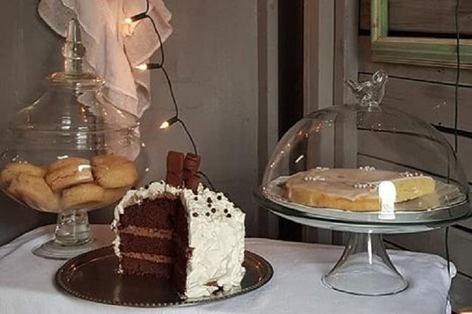 Afternoon tea in the Shabby Caravan - Why a tea break in a caravan works