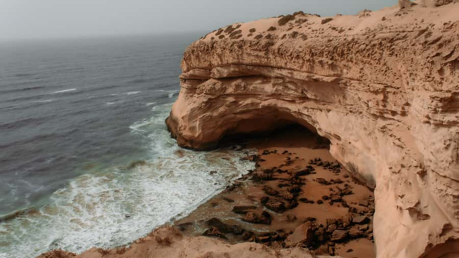 Agadir/Taghazout: Sandboarding & Sunset Tea with Fire Show - Who should book this sandboarding trip