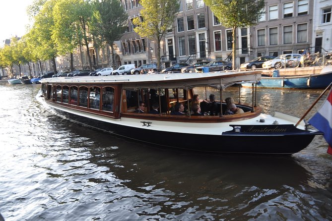 Amsterdam: High Tea Cruise - The route through the canal belt and Jordaan