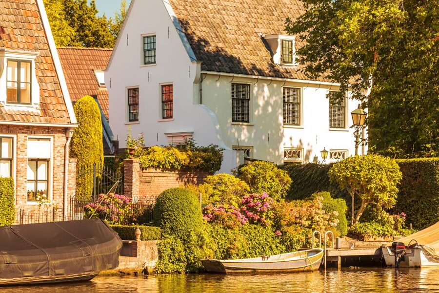 Amsterdam: Vecht River Day Trip with Cruise and High Tea - Optional history at Slot Zuylen and nearby sights