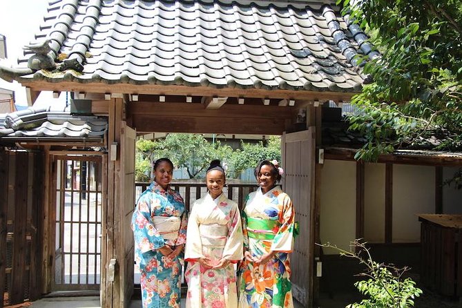 An Amazing set of Cultural experience: Kimono, Tea Ceremony and Calligraphy - How to fit the session into a Miyajima day