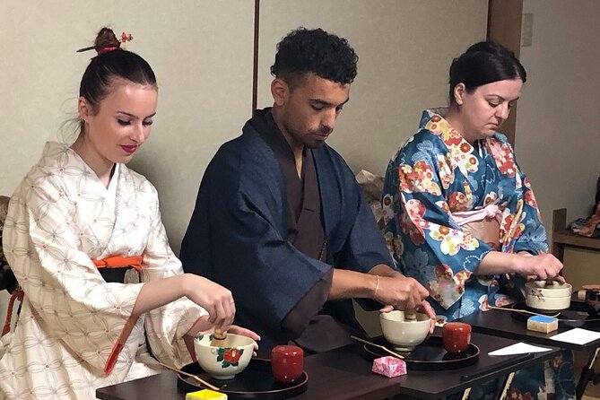 An Amazing set of Cultural experience: Kimono, Tea Ceremony and Calligraphy - The tea ceremony: watch first, then whisk your own matcha