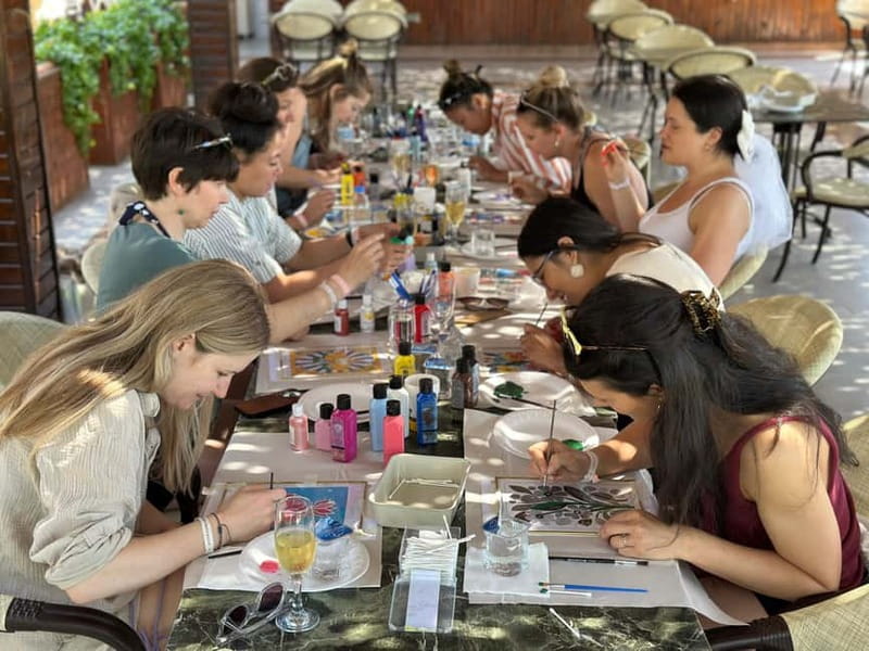 Antalya: Frame Glass Painting Workshop with Turkish Tea - Finding the first-floor workshop