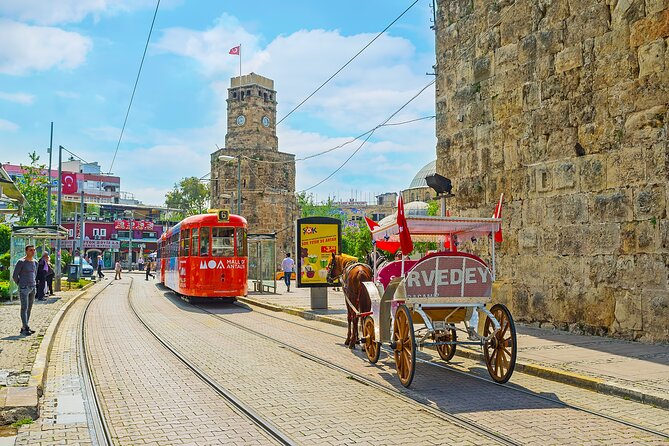 Antalya: Old Town Walking Tour incl. Turkish Tea and Baklava - Why Kaleiçi works so well for a short walking tour
