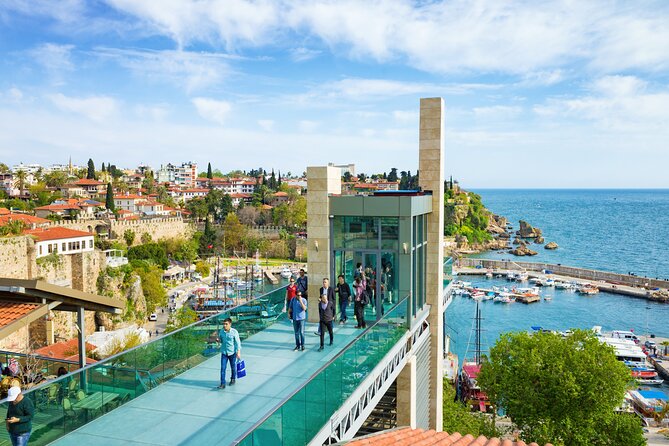 Antalya: Old Town Walking Tour incl. Turkish Tea and Baklava - Turkish tea and baklava make a fitting finish