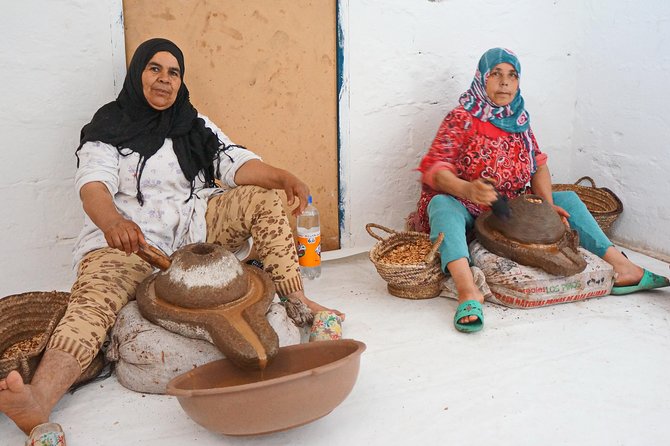 Argan Forest, tea time at a Berbers family & Visit of an Argan cooperative. - Timing, Group Size, and Practical Planning