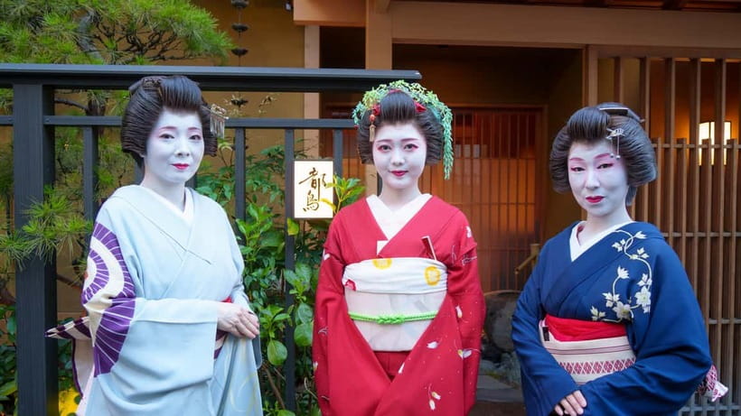 Asakusa: Geisha Performance and Tea House Experience - Matcha, sweets, and a slower final act