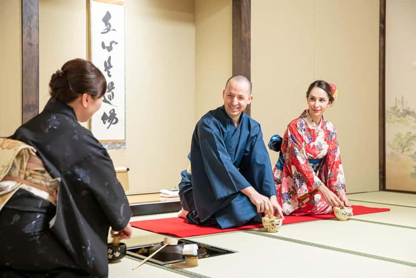 Asakusa: Kimono Tea Ceremony with Matcha and Sweet - Choosing a kimono in Asakusa