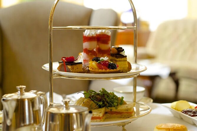 Buckingham Palace, St James Palace & Tea at Kensington Palace - From Green Park to St James’s royal back streets