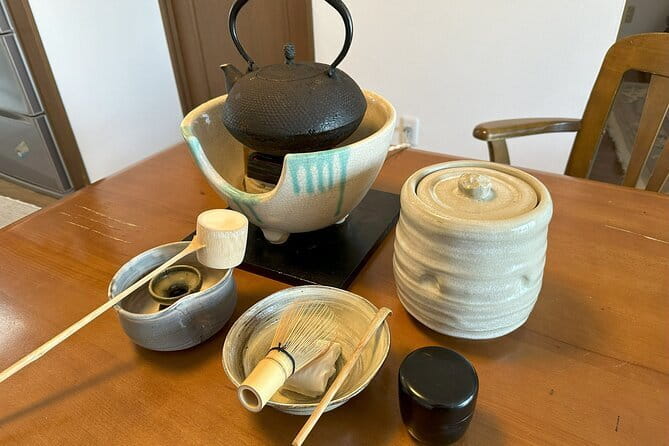 Calligraphy and Matcha in a Warm Kumamoto Home - Learning why Japanese calligraphy takes patience