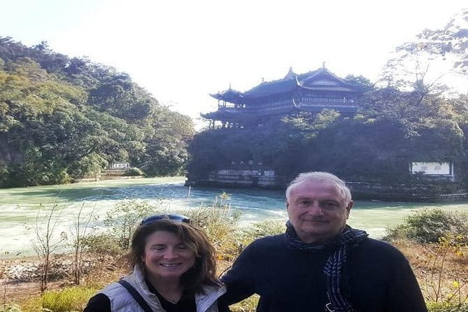 Chengdu Dujiangyan Leshan Buddha Tea Plantation and Sichuan Cooking 3 Days - Day one: pandas before the crowds
