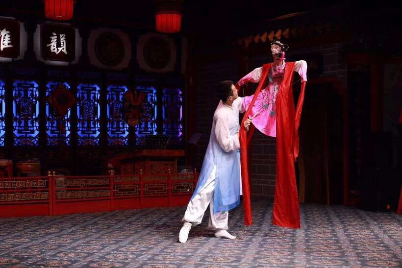 Chengdu: Sichuan Opera Show ShufengYayun & Covered Bowl Tea - What happens during the 80-minute show