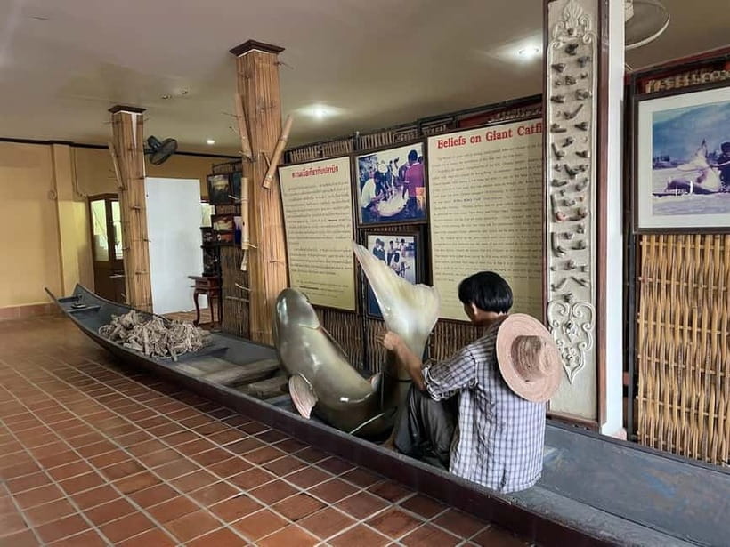 Chiang Rai: 7 Major Sites, Golden Triangle & Tea Plantation - Lunch, transport, and the rhythm of the day