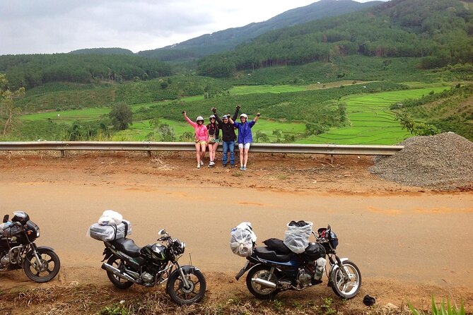 Coffee - Wine - Tea: Dalat Treasures tour - Cầu Đất Arabica Coffee Farm