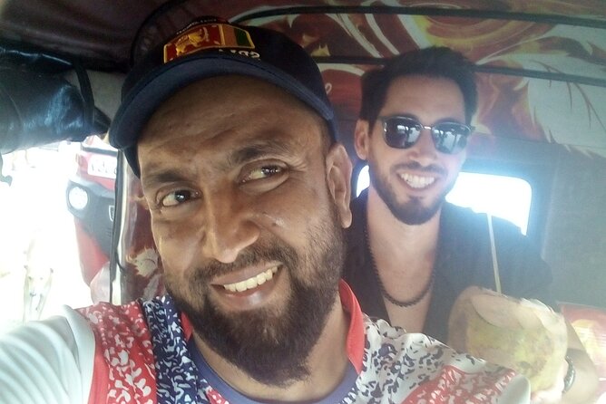 Colombo shopping Tour (Tea, Gems, cinnamon, souvenirs, cotton ) - Ceylon tea and cinnamon for easy souvenirs