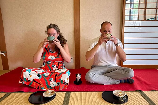 Cultural Cooking Class Featuring Ramen Sushi and Tea Ceremony - Making sushi from basic ingredients