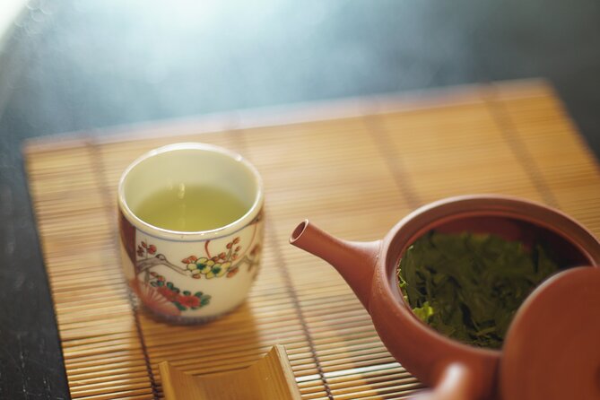 Discover Japanese Tea Blending Techniques in Osaka - The first tasting: comparing five Japanese teas