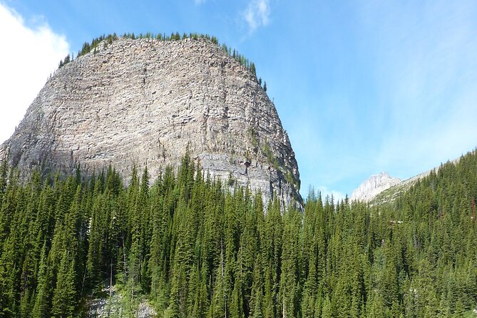 Discover the Lake Agnes Tea House Trail with an Audio Nature Tour - Looking across Lake Agnes