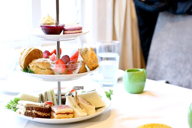 Dubai Afternoon High Tea in the Iconic Burj Al Arab with Transfer - Why the Burj Al Arab setting changes the value