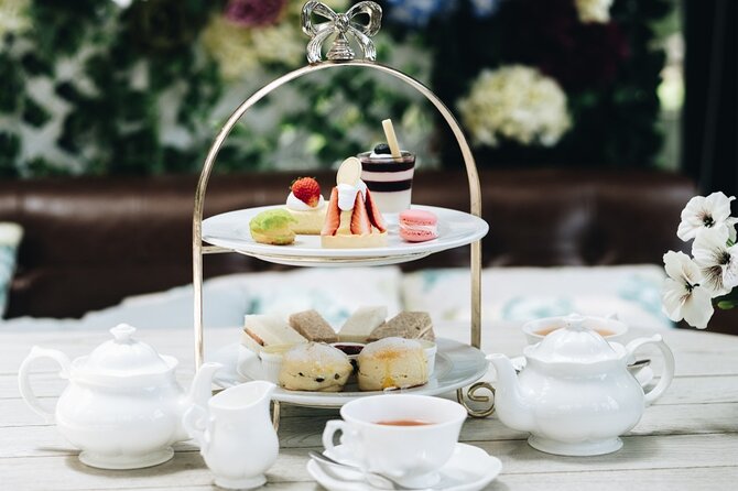 Dubai Afternoon High Tea in the Iconic Burj Al Arab with Transfer - Dress code and practical preparation