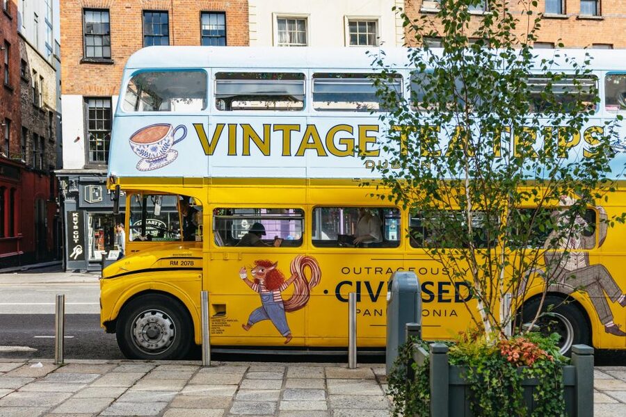 Dublin: Afternoon Tea Vintage Bus Tour - The hosts make or break the ride