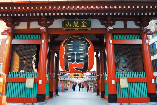 Dynamic Tokyo: Tokyo Tower, Tea Experience, Bay Cruise Day Tour - The matcha workshop and its carefully kept garden