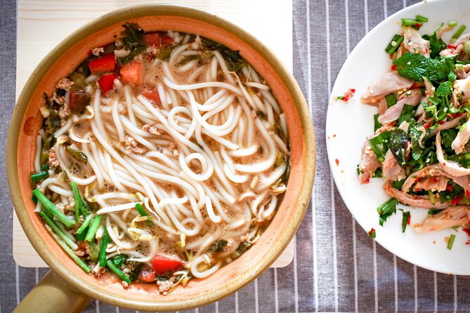 Eat Your Way Through Yunnan's Tea & Horse Road, from Dali to Lijiang, 8-day Trip - Dali opens with rice noodles and street food