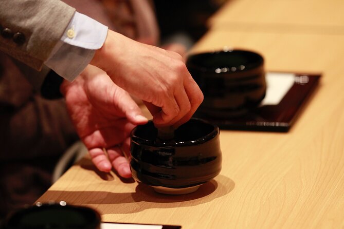 EDOCCO Tea House–A Quick Dive into Japanese Traditional Culture - A Brief Japanese Dance Performance