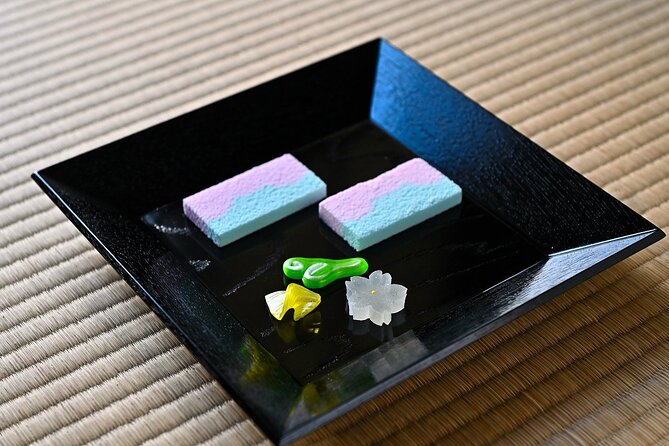 Experience a tea ceremony in an authentic tearoom, in Kyoto! - Whisking your own bowl of matcha