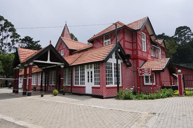 Explore Nuwara Eliya - Waterfall & Tea Factory Tour - Lunch at Bojunhala is separate