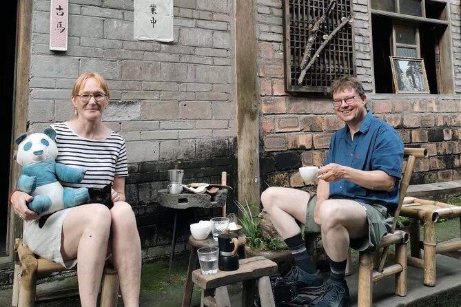 Exploring Tibetan Tea· 2DAYS Sichuan Last Primitive Ancient Town - Walking Wangyu Ancient Town and its old trade routes