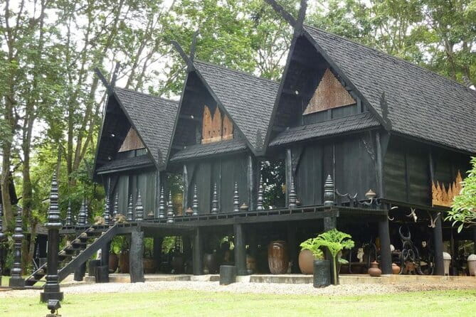 From Chiang Rai: 3 Temples, Golden Triangle Tour, Tea Plantation - The Golden Triangle and Hall of Opium