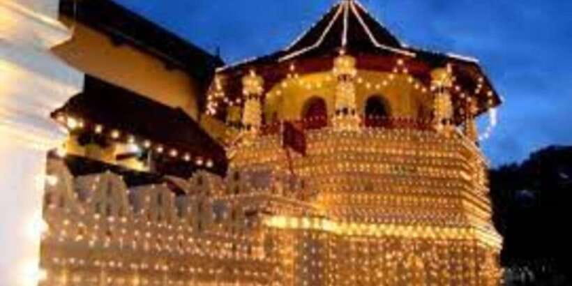 From Colombo: Kandy & Pinnawala & Tea Factory Full Day Trip - Kadugannawa Railway Museum