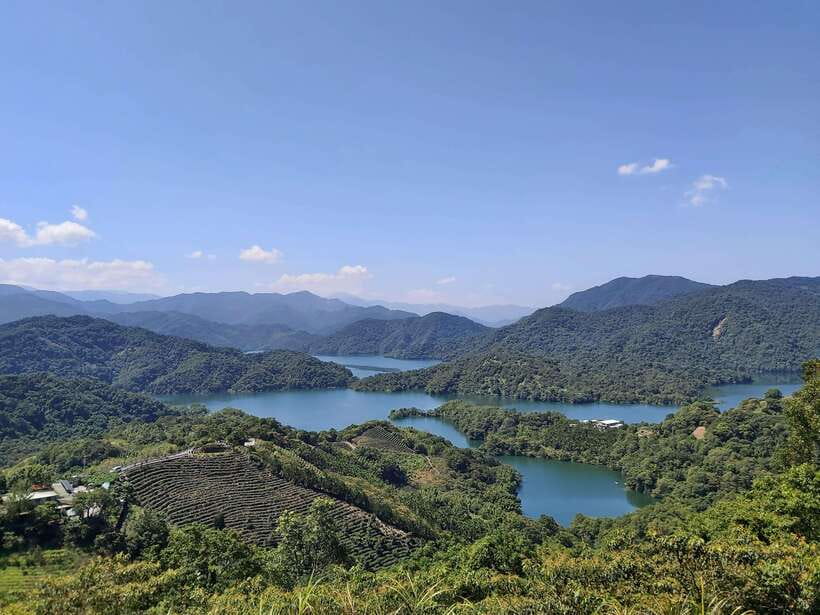 From Taipei: Pinglin Tea Culture and Maokong Guided Day Tour - Starting at Zhongxiao Xinsheng Station