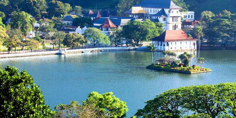 From west coast: Kandy, Tooth temple, Botanical & Tea garden - Key points at a glance
