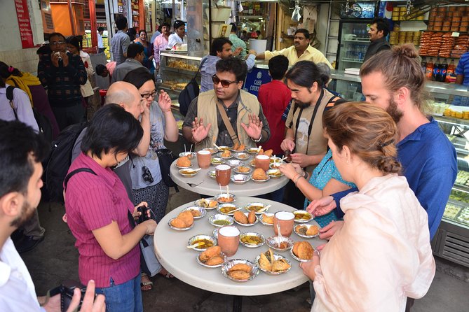 Full Day Food Tour Of Delhi with a chef. Includes Tea Tasting - Meeting the chef-guides