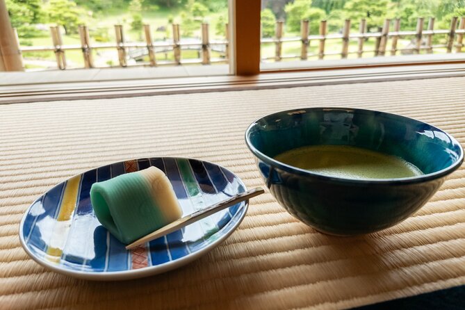 Full-Day Tour from Kanazawa: Samurai, Matcha, Gardens and Geisha - Matcha and wagashi at Gyokusen-an