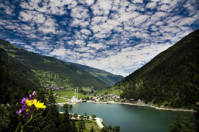 Full Day Tour In Uzungol Lake with Turkish Tea Tasting - Surmene knives and local products