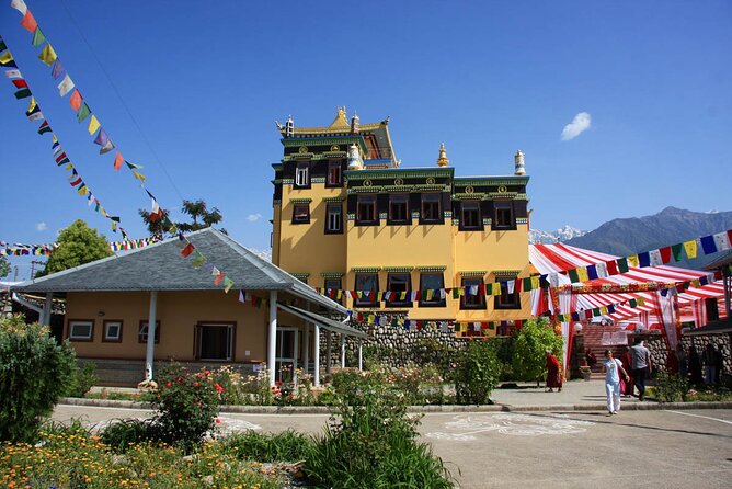 Guided Day Tour to Bir – Monasteries,Temple & Tea Garden Visit - The drive from Dharamsala to Bir