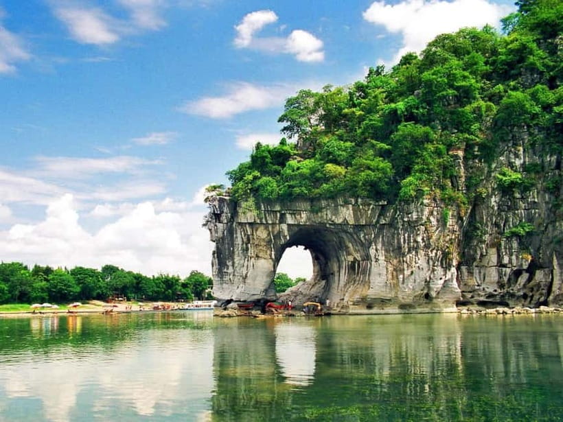 Guilin: City Tour with Elephant Hill & Ming Tea Tasting - Elephant Trunk Hill and the Lijiang River
