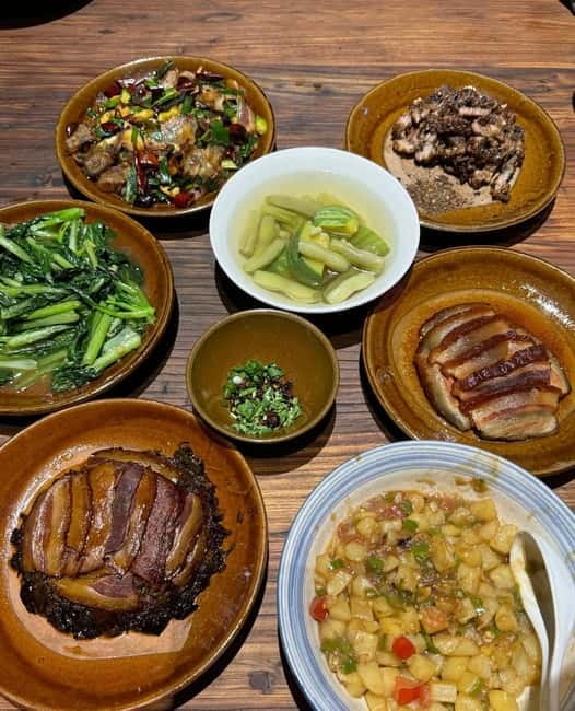 Guilin Longji: Rice Terrace with Oil-Tea Demo & Zhuang Lunch - A Zhuang Lunch With Mountain Views