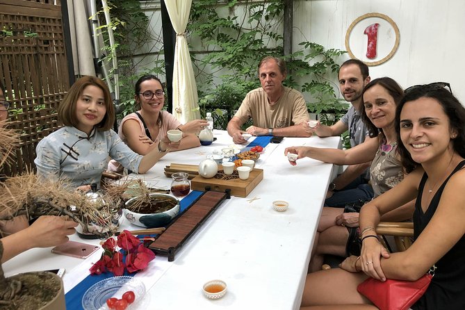 Half-day Private Kungfu Tea course in Local Tea House - Learning the hand movements, not just watching them