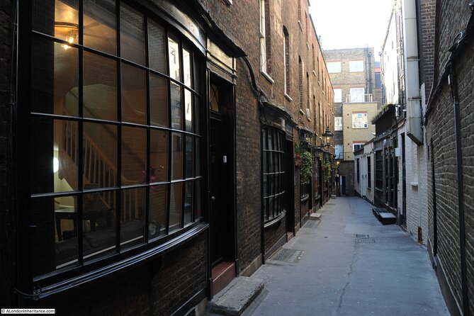 Harry Potter Tour & Magical Afternoon Tea - Leicester Square and London’s movie center