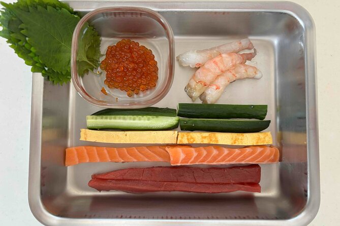 Hokkaido Seafood Sushi Rolls Experience with Matcha, in Sapporo - Making seafood sushi rolls from 10:15 a.m.