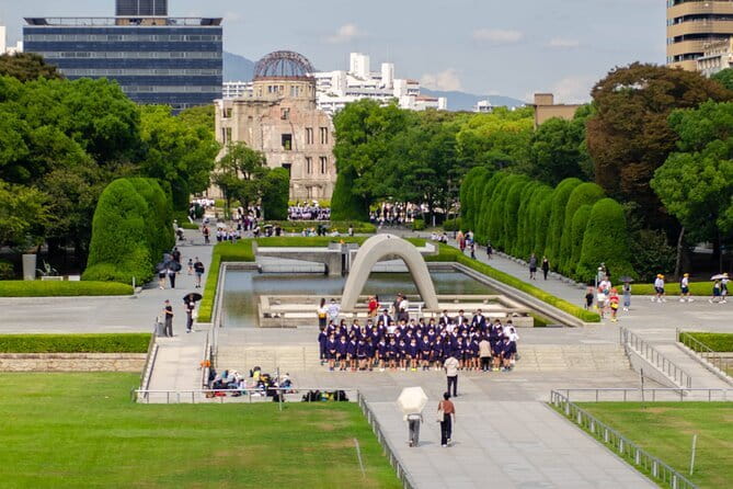 Home Made Onigiri and Matcha Cooking Class in Hiroshima - Why the Peace Park location helps