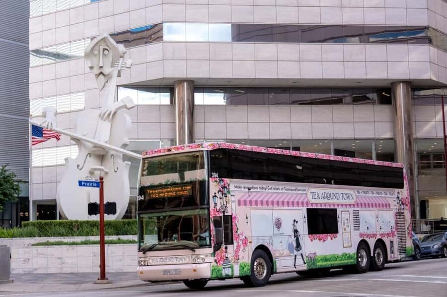 Houston: Tea Around Town® Afternoon Tea Bus Tour - Starting Across From City Hall