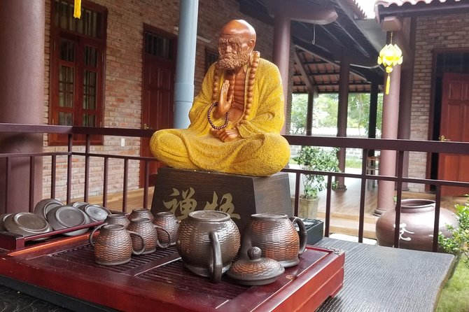 Hue Retreat: Tea and Meditation Tour with Vegetarian Meal - Tea, incense, and the practice of breathing